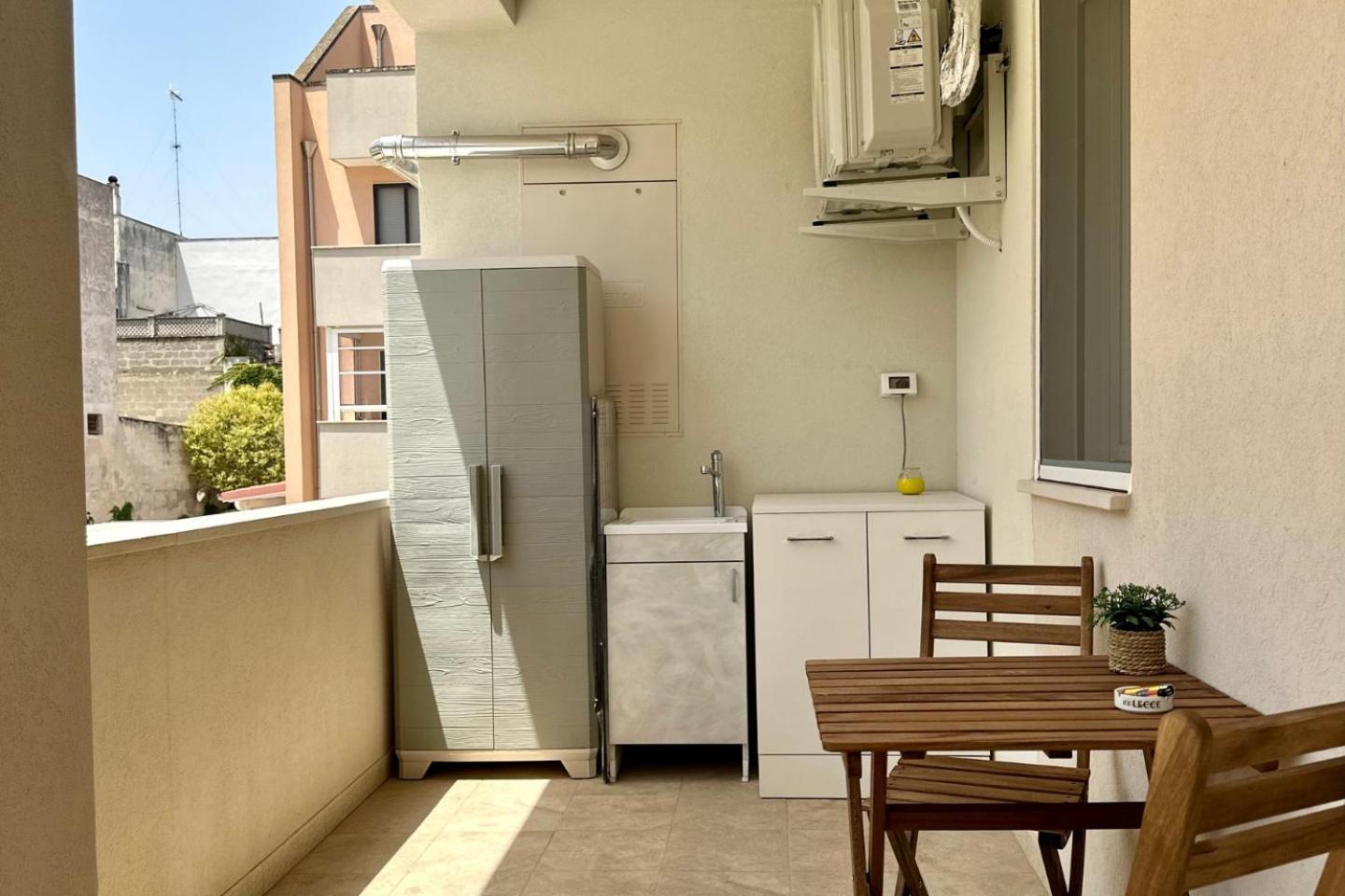 Belloluogohouse, Bilocale Luminoso Vicino Al Centro Storico Con Posto Auto Lecce Exterior foto